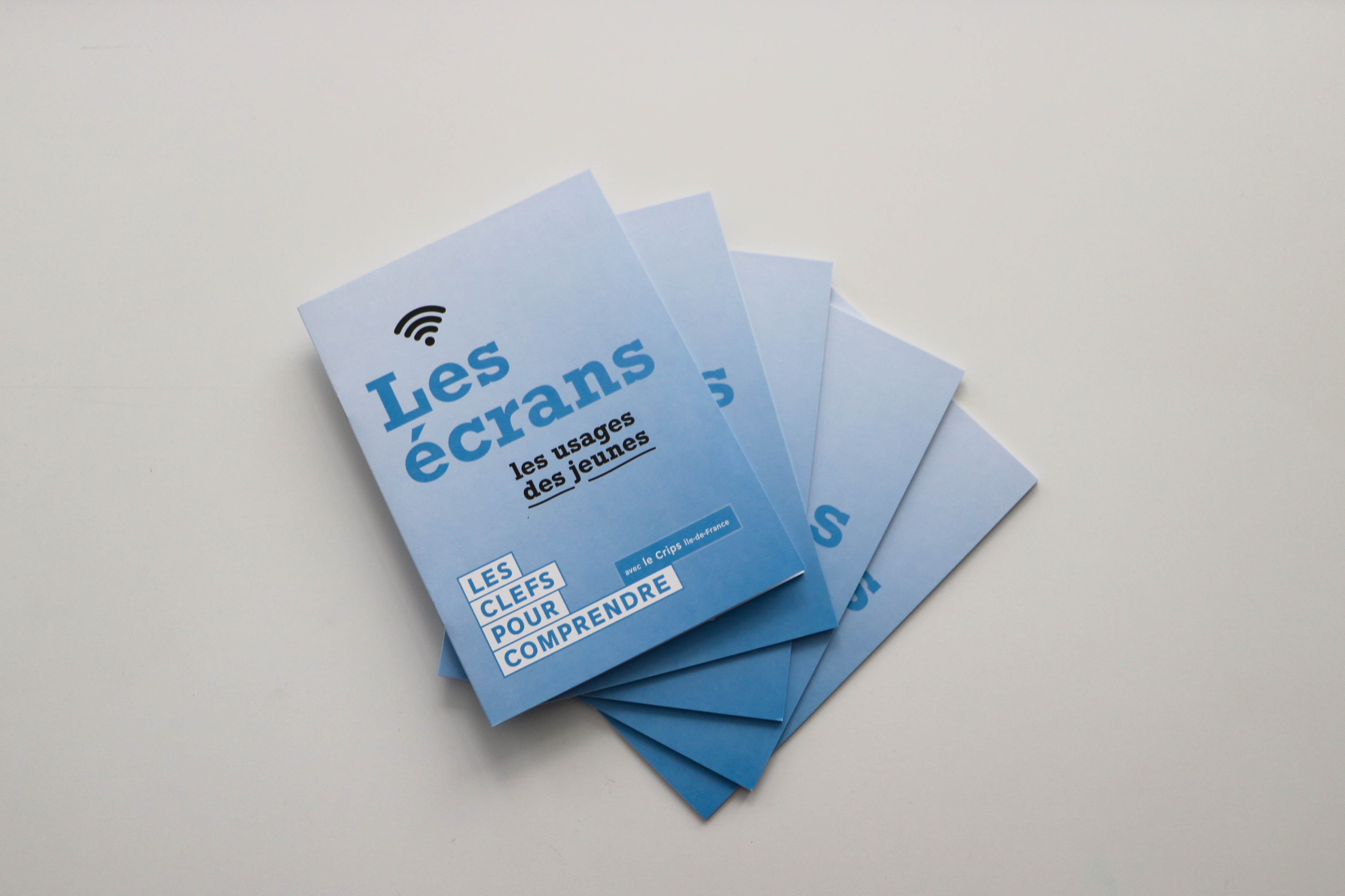 crips-brochure-ecrans-les-clefs-vignette-2025